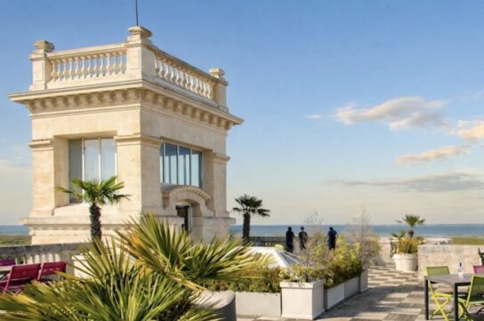 Rooftop Du Château Mader Avec Vue Panoramique Sur Le Bassin D'Arcachon